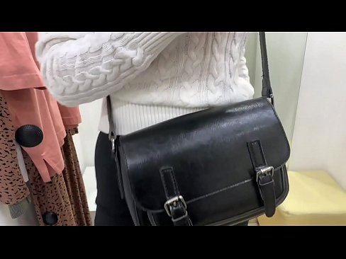 ❤️ Veřejná masturbace mladé feny FeralBerry s dildem ve fitku Anal video u cs.hentaiser.ru ﹏